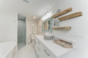 Residenza, 2 camere da letto | Bagno | Asciugamani