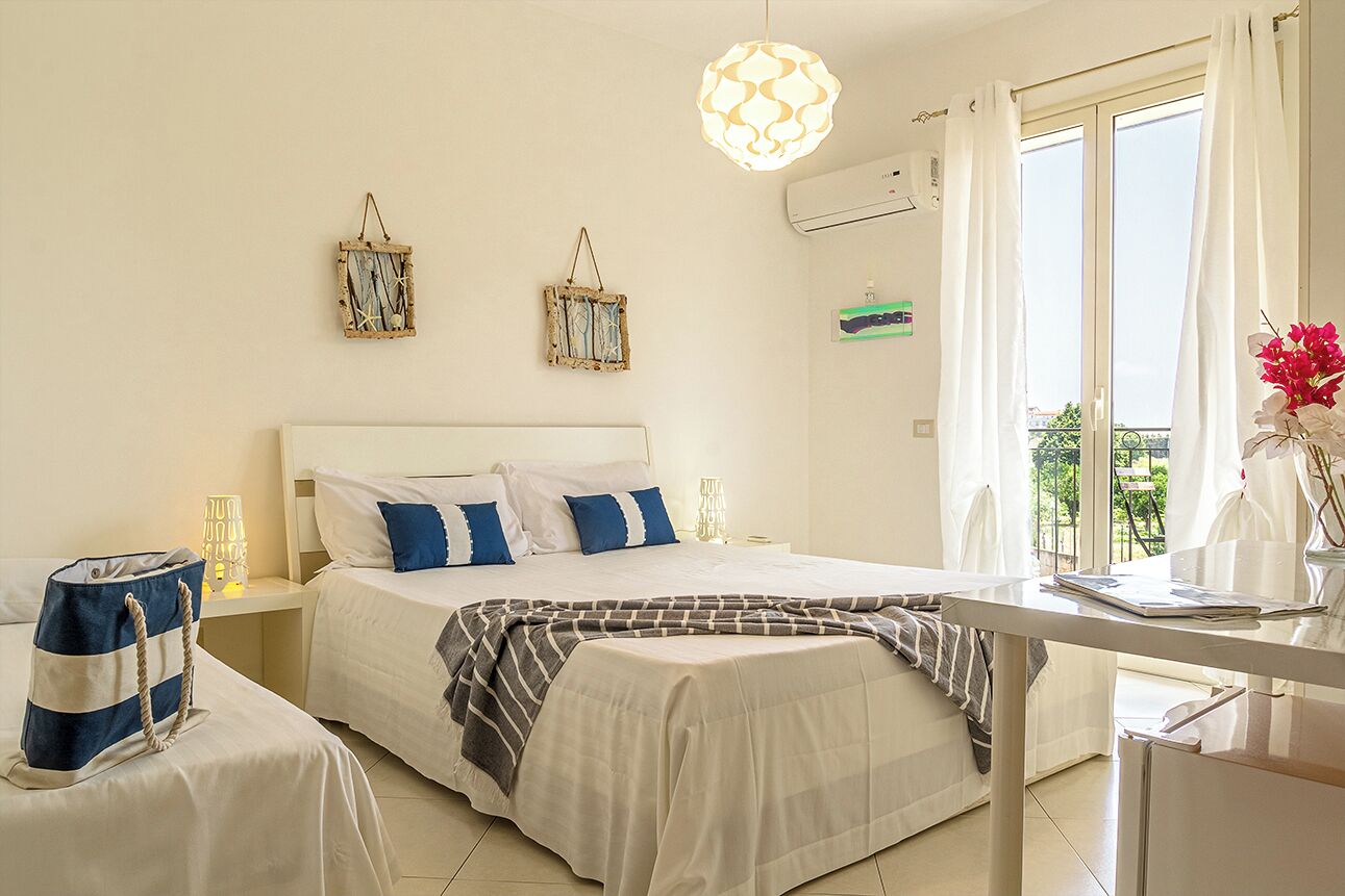 4 bedrooms, travel crib, free WiFi, bed sheets