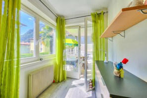 Interior - Marina's Green Home (Riva del Garda)