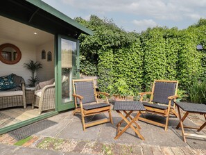 Terrace/patio - Hangmans Cottage (Horncastle)