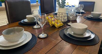 Inviting 4-bed House in Belfast Sleeps 8