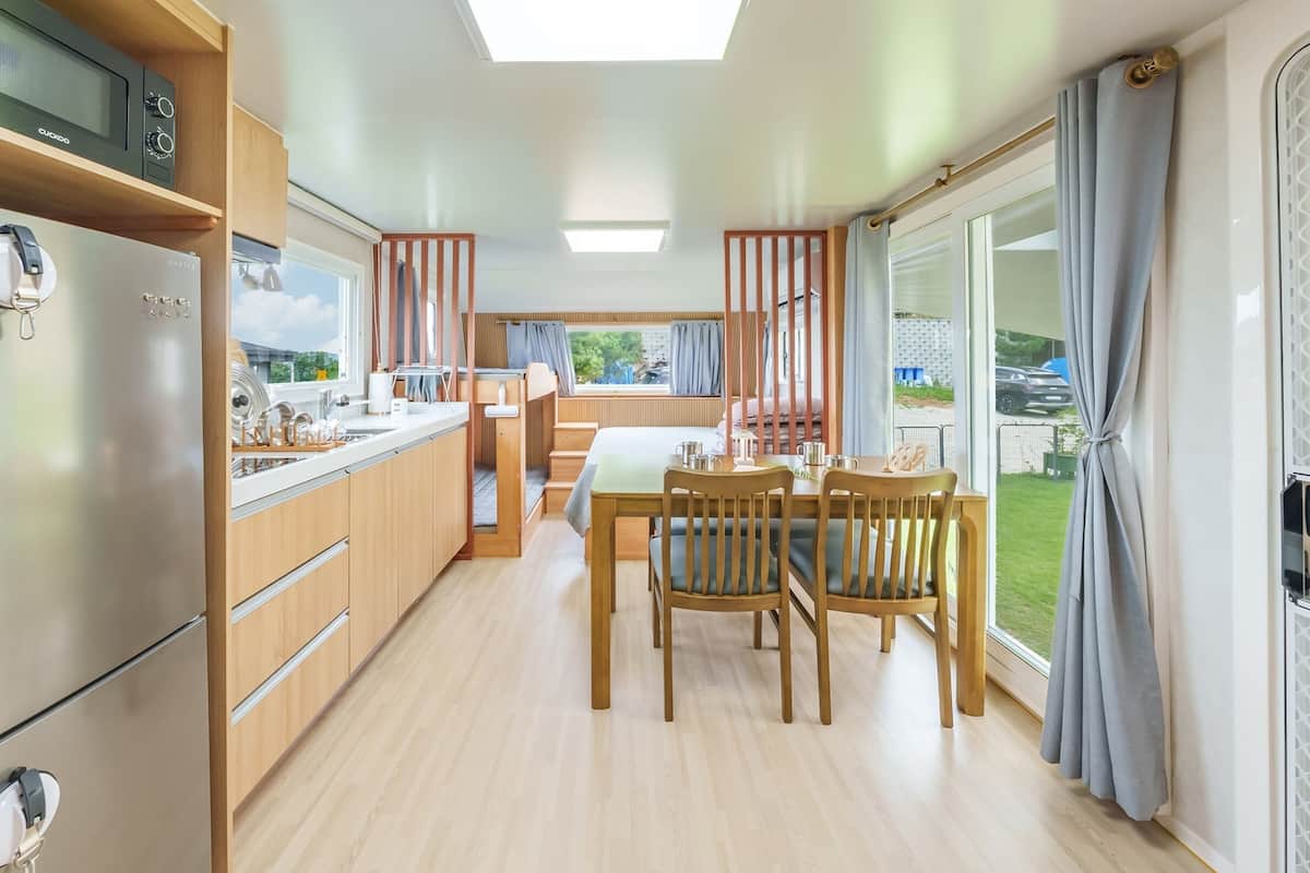 Basic Room, 1 Bedroom (Mung Caravan)