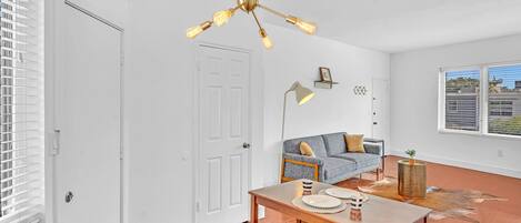 Basic-Apartment, 1 Queen-Bett und Schlafsofa | Innenbereich