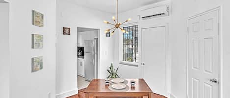 Basic-Apartment, 1 Queen-Bett und Schlafsofa | Innenbereich