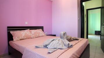 4 bedrooms, free WiFi, bed sheets