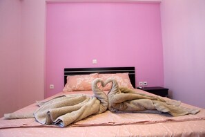 Maison, Plusieurs lits | 4 chambres, accès au Wi-Fi (inclus), literie fournie