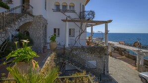 Unclassified image, 2 of 72, button - Villa San Montano in Massa Lubrense (Massa Lubrense)