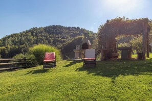 Maison Familiale, plusieurs chambres, 2 salles de bains (Kunstek Farmhouse With Sauna) | Enceinte de l’hébergement