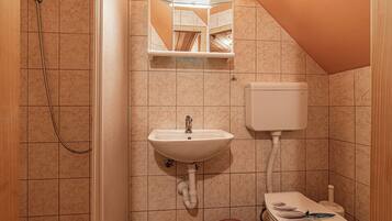 Family House, Multiple Bedrooms, 2 Bathrooms (Kunstek Farmhouse With Sauna) | Bathroom | Shower, hair dryer, towels, soap