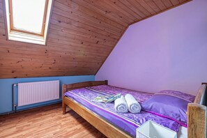 Family House, Multiple Bedrooms, 2 Bathrooms (Kunstek Farmhouse With Sauna) | 3 bedrooms, iron/ironing board, free WiFi, bed sheets - Kunstek Farmhouse With Sauna (Rogatec)