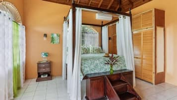 Villa, Multiple Bedrooms | 7 bedrooms, desk, laptop workspace, iron/ironing board
