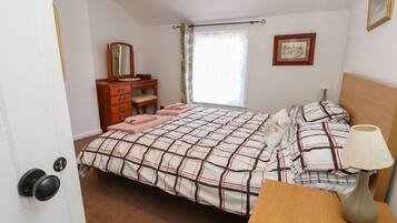 1 bedroom, individually decorated, individually furnished, free WiFi