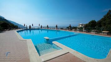 Apartment, Smoking | 2 bedrooms