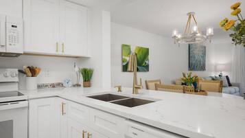 Condo, Multiple Beds, Kitchen (13) | Private kitchen | Fridge, microwave, oven, stovetop