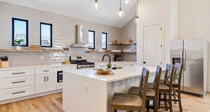 Desert Bungalow #h8 3 Bedroom Home