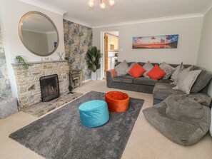 Living area - 1 Old Farm Court (Barnstaple)