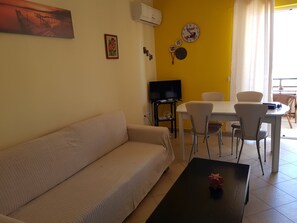 Apartment | Living area