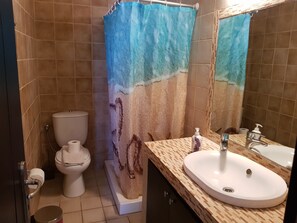 Apartment | Bathroom | Shower, towels - Corfu Dream Glyfada Apartments (Corfu)