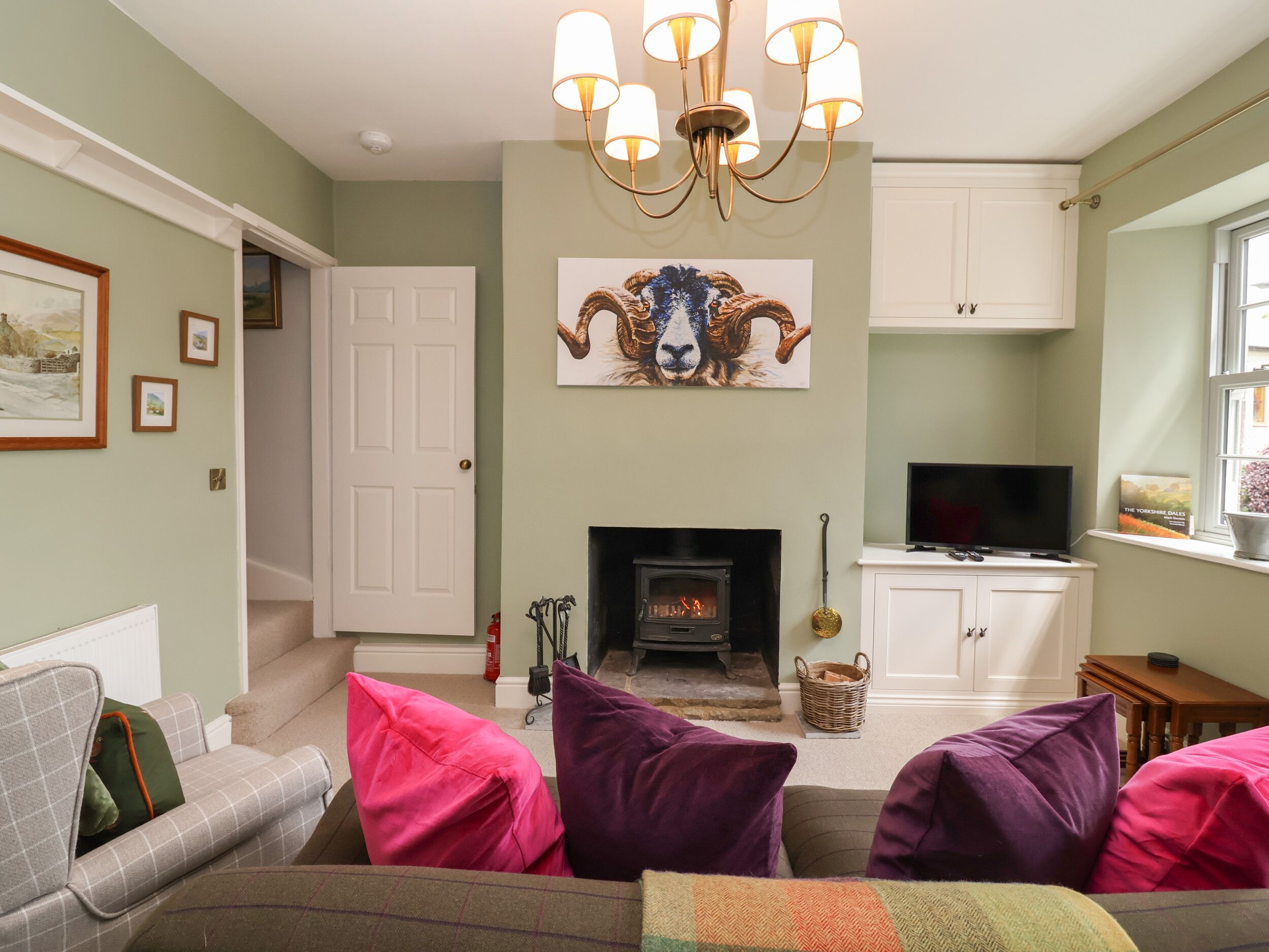 Cottage | Interior