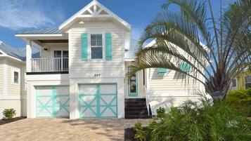 Townhome, 4 Bedrooms | Exterior