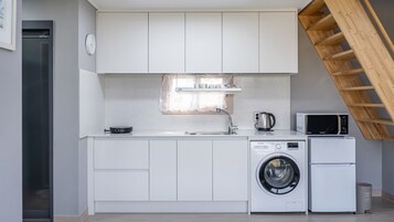 Basic Room, 1 Bedroom (suguk) | 1 bedroom, free WiFi