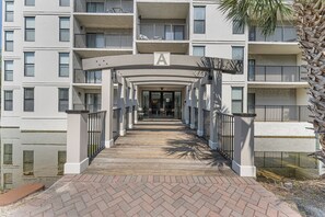 Condo (3 Bedrooms) | Property amenity - Xanadu A1 by Hilton Head Retreats (Hilton Head Island)