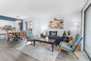 Condo (3 Bedrooms) | Vista frontal de la propiedad