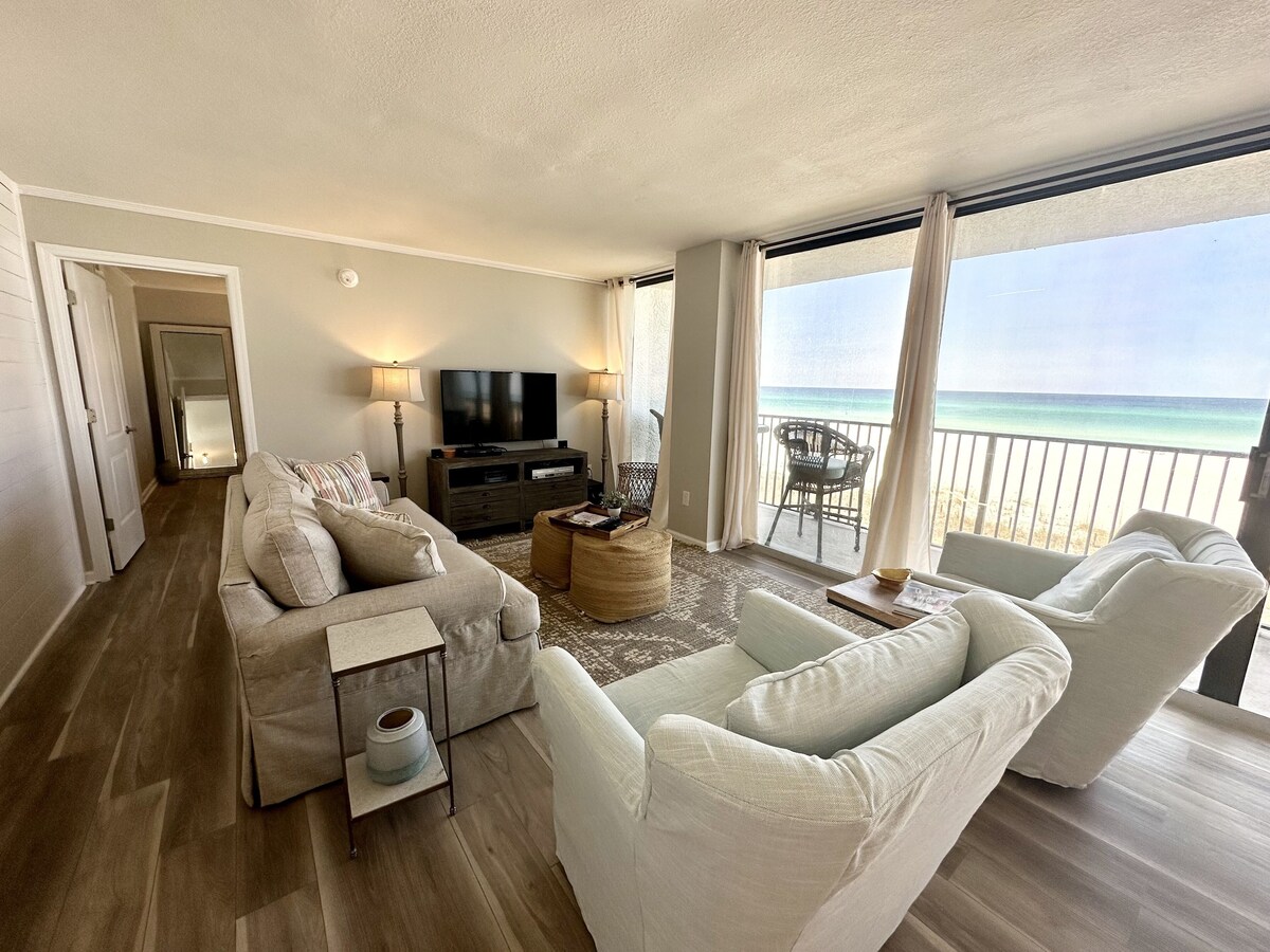 1st Floor Seachase! Free Beach Chair Service! Newly Remodeled! Summer & Fall Specials:-)