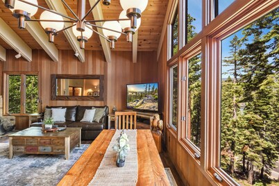 Eagles Perch Cabin - Pano Lake Views, Fido Friendly