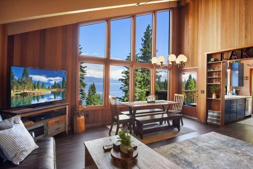 Eagles Perch Cabin - Pano Lake Views, Fido Friendly