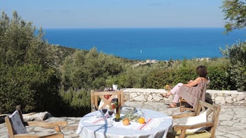 Villa | 2 bedrooms, Internet