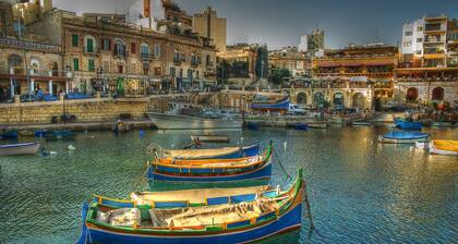 Superb Views of Spinola Bay in Heart of St.julians