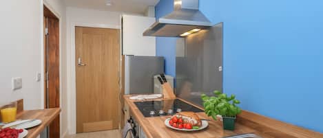 Fridge, dishwasher, electric kettle, toaster