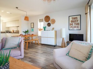 Cottage | Living area - The Waves (Newquay)