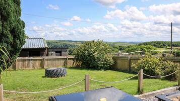 Cottage | Outdoor dining