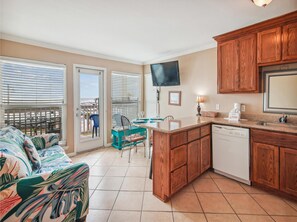 Condo, Multiple Beds, Balcony, Ocean View | Living area