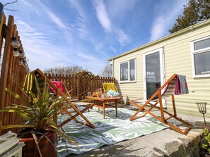 Property grounds - Cwrt y Ceffyl (Pwllheli)