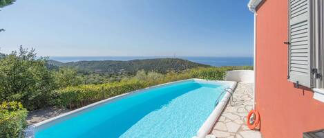 Villa, Smoking | 2 bedrooms, Internet