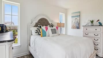 House (3 Bedrooms) | Property amenity