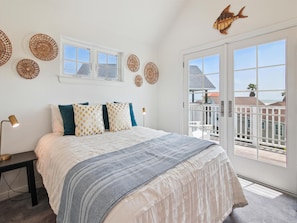 House (3 Bedrooms) | Property amenity - Beach Rays by Ryson Vacation Rentals (Galveston)
