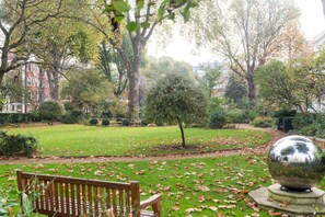 1 bedroom - Lofty Ideals (London)
