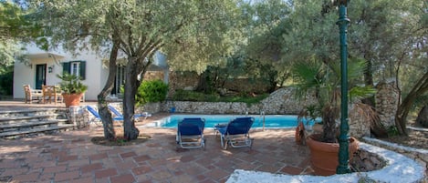 Villa, Smoking | 2 bedrooms, Internet