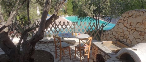 Villa, para fumadores | 1 habitación y internet