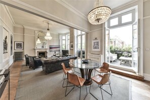 Apartment | 3 bedrooms - The Mayfair Rectory in London (London)