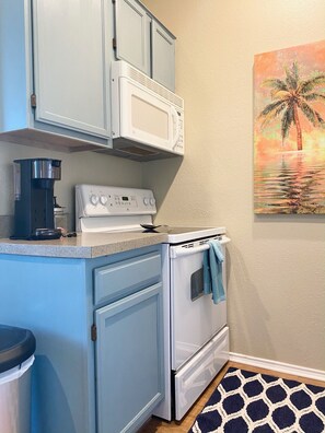 Microwave, oven, stovetop, dishwasher