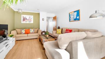 House | 4 bedrooms, Internet