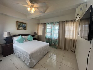 1 bedroom, in-room safe, iron/ironing board, WiFi