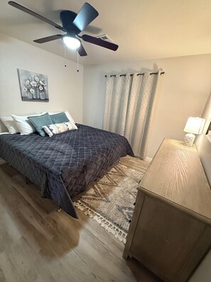 3 bedrooms, iron/ironing board, free WiFi, bed sheets