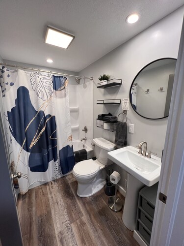 Top-Rated Home Near Ball State & IU Hospital- Summer Specials