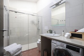 Hair dryer, towels